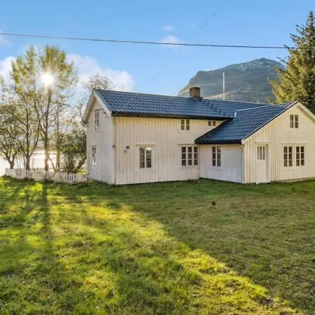 Semesterbostad Lofoten *