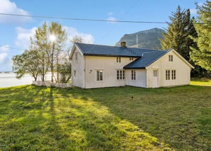 Semesterbostad Lofoten *